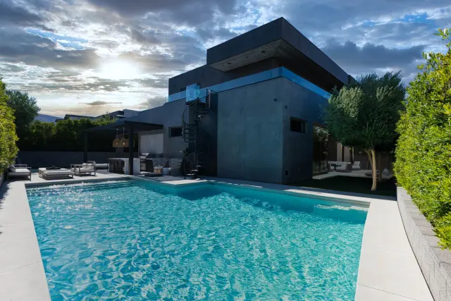 Las Vegas outdoor living space with seating area and desert landscaping
